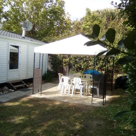 캠프장 Mobilhome Clim+velos